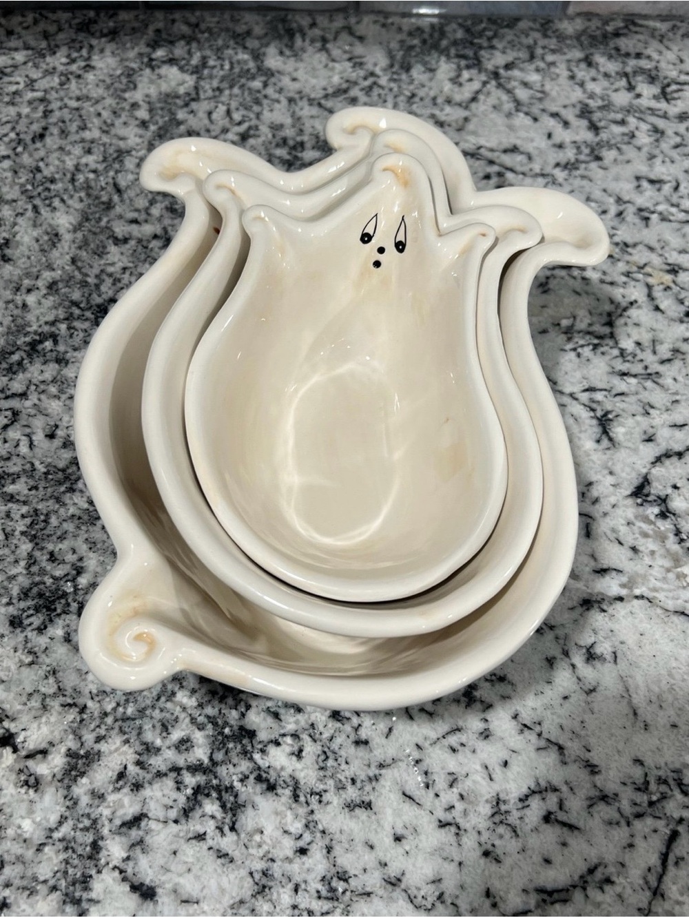 Johanna Parker nest ghost bowl set